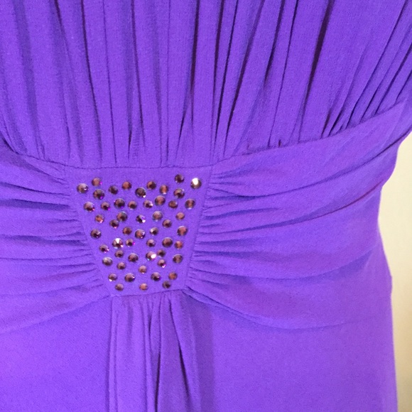 SOLD Beautiful HOBBS cocktail dress - purple - Picture 3 of 6